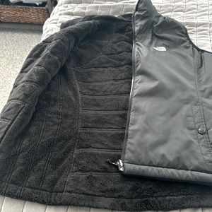 Women’s Reversible North face vest